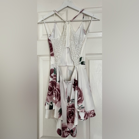 Windsor White with Pink Flowers & Lace Back Short Cocktail Dress - Picture 2 of 2